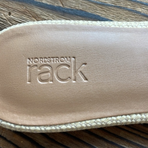 Nordstrom Cerise Faux Leather Weave Slide Sandal Women's Tan Size US7 - Picture 6 of 6